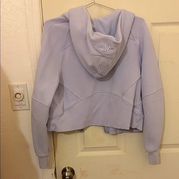 Lululemon Women's Light Purple Hooded Jacket - Picture 4 of 6
